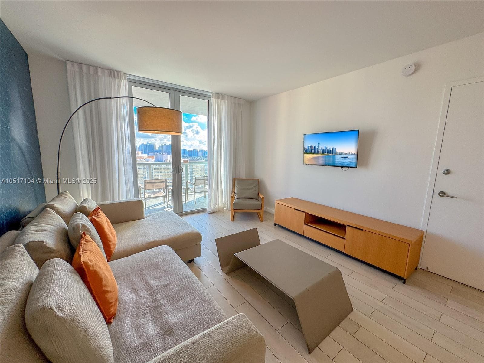 2602 E Hallandale Beach Blvd # 1708, Hallandale Beach, FL 33009 — zdjęcie 2