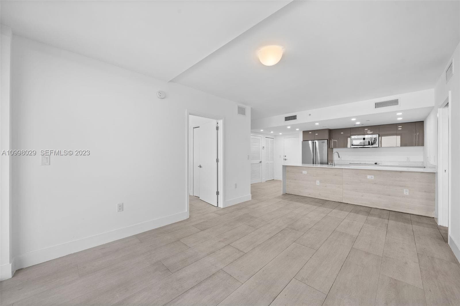13800 Highland Dr # 504, North Miami Beach, FL 33181 — zdjęcie 5