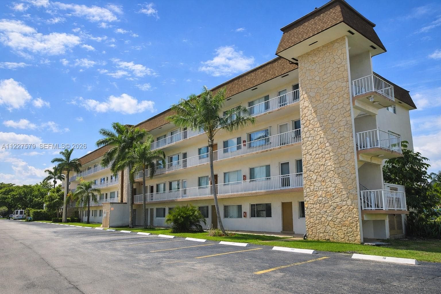 6289 Lear Dr # 306, Lake Worth, FL 33462