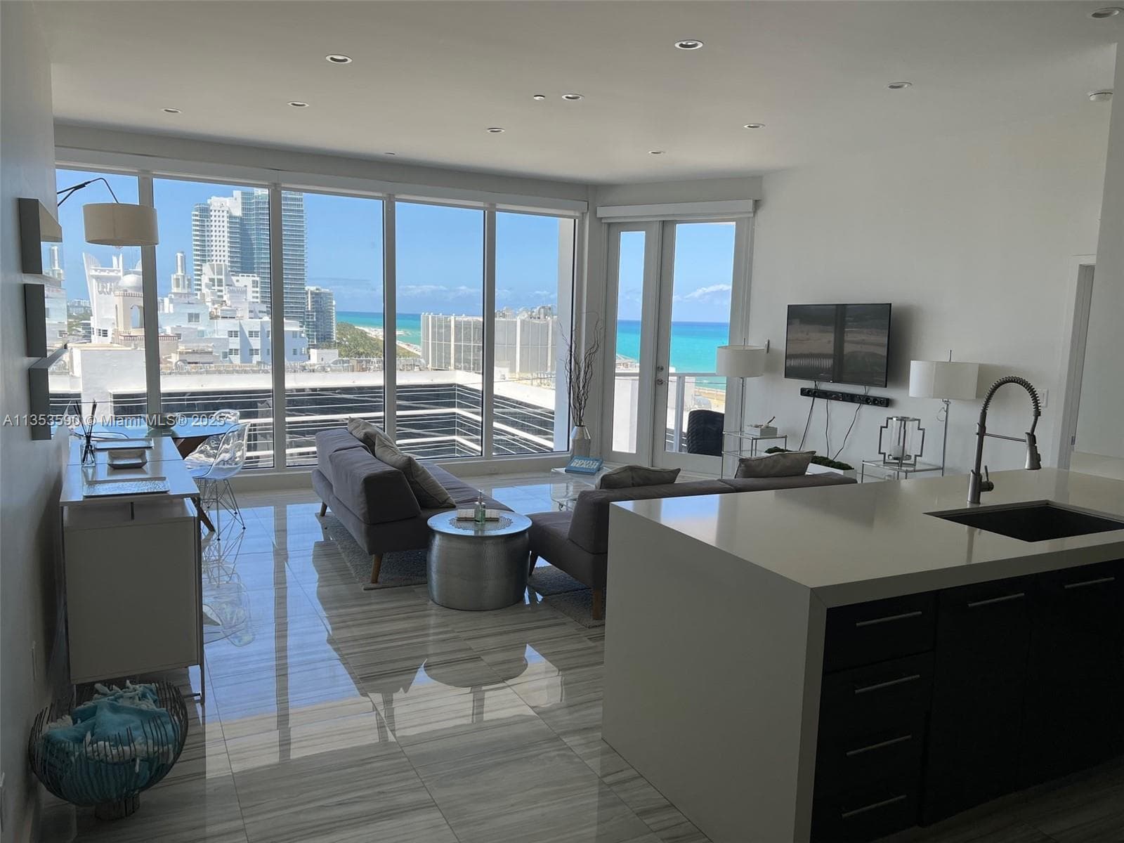 100 Lincoln Rd # PH9, Miami Beach, FL 33139