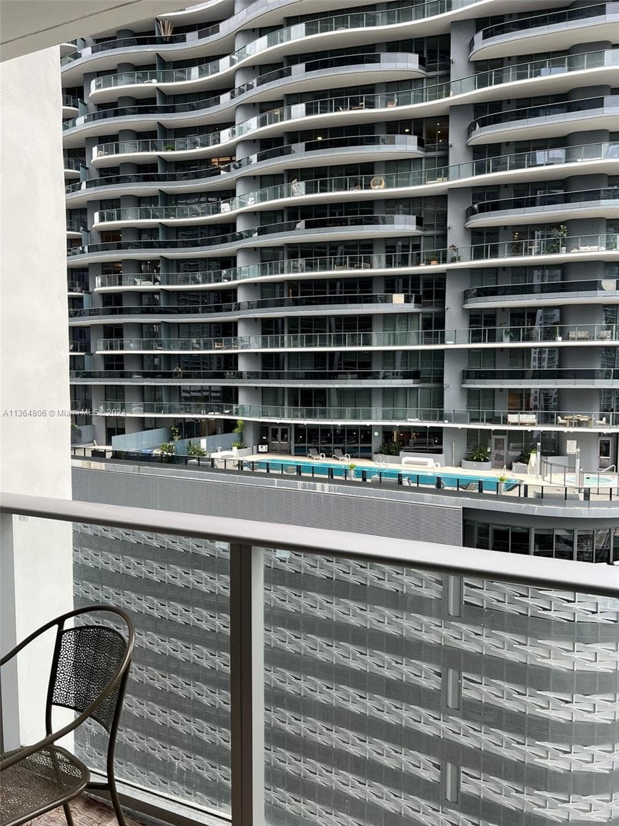 1010 Brickell Ave # 2010, Miami, FL 33131 — zdjęcie 3