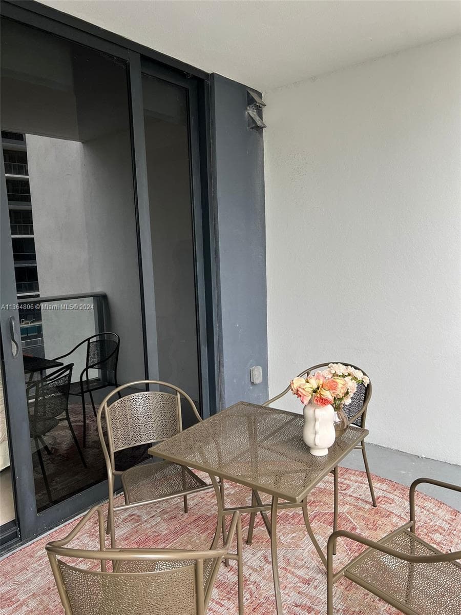 1010 Brickell Ave # 2010, Miami, FL 33131 — zdjęcie 4