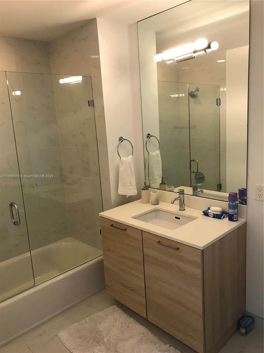 16385 Biscayne Blvd # 7, North Miami Beach, FL 33160 — zdjęcie 4