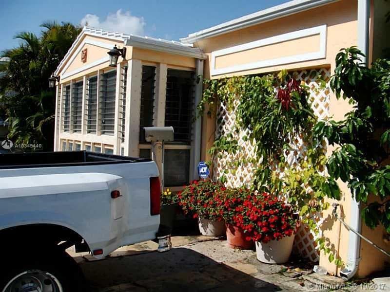 9324 Abbott Avenue, Surfside, FL 33154 — zdjęcie 3