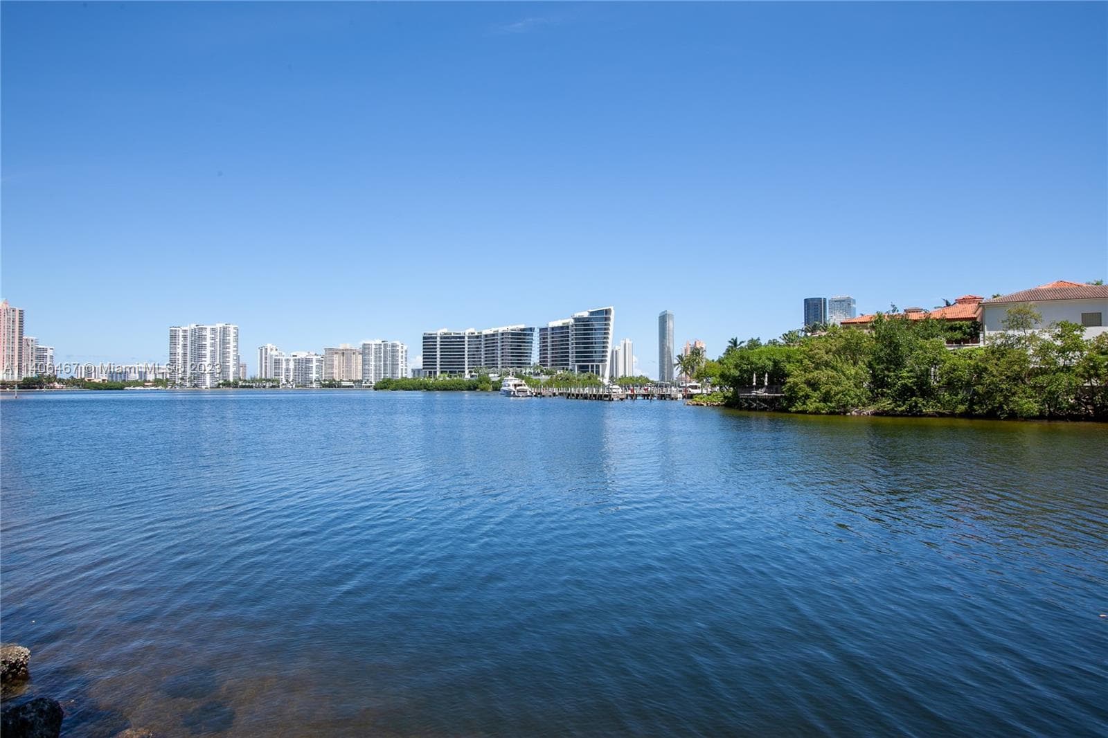 6000 Island Blvd # 104, Aventura, FL 33160 — zdjęcie 2