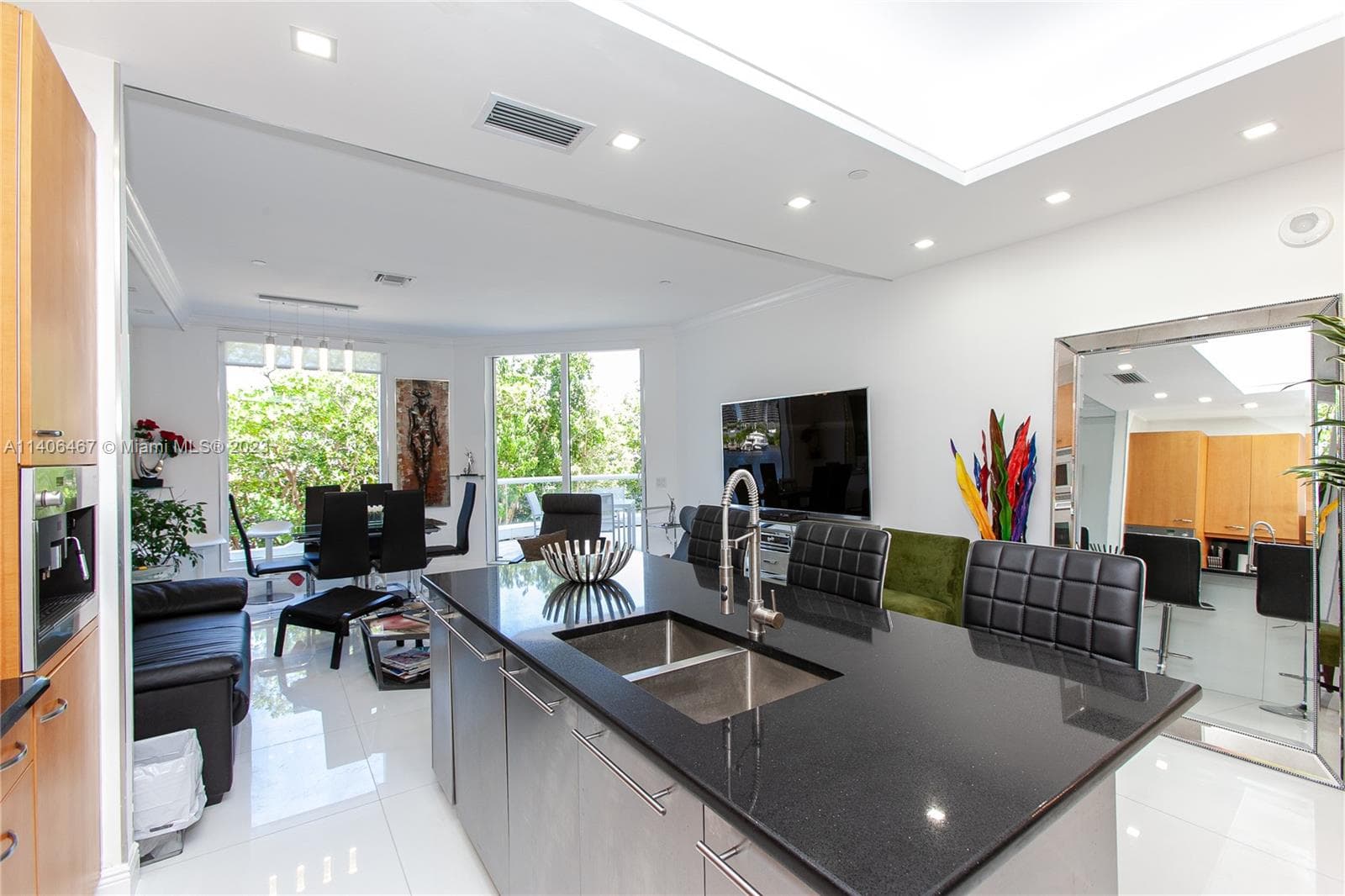 6000 Island Blvd # 104, Aventura, FL 33160 — zdjęcie 4