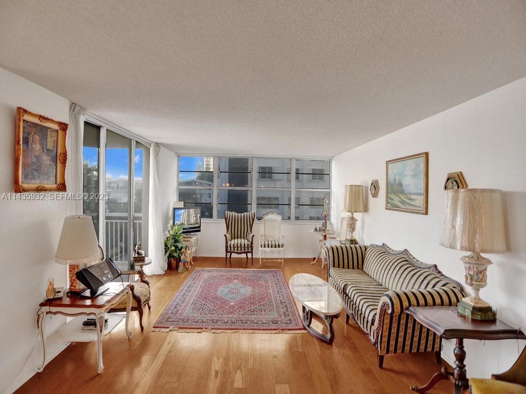 18051 Biscayne Blvd # 304, Aventura, FL 33160 — zdjęcie 3