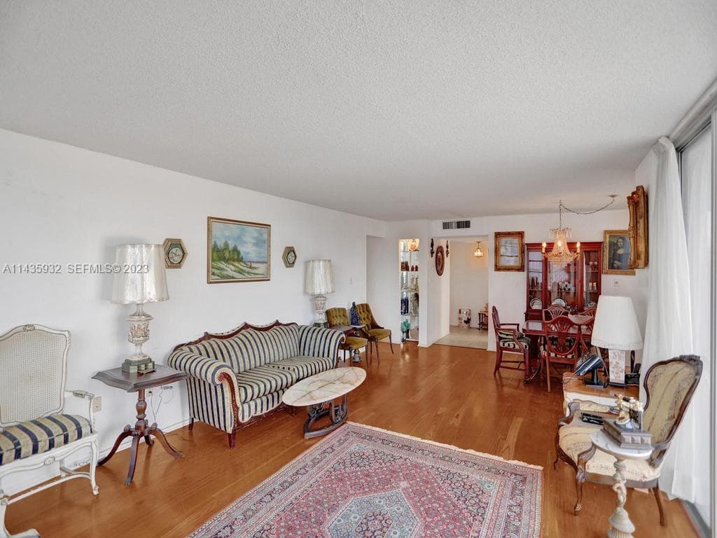 18051 Biscayne Blvd # 304, Aventura, FL 33160 — zdjęcie 5