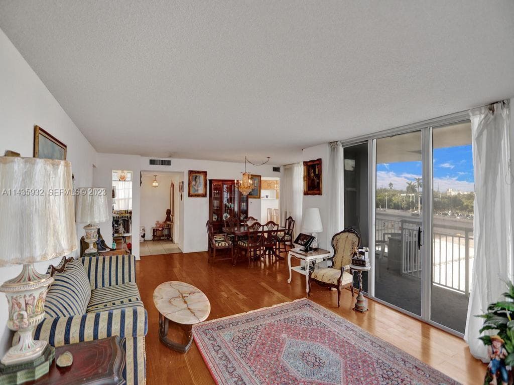 18051 Biscayne Blvd # 304, Aventura, FL 33160 — zdjęcie 4