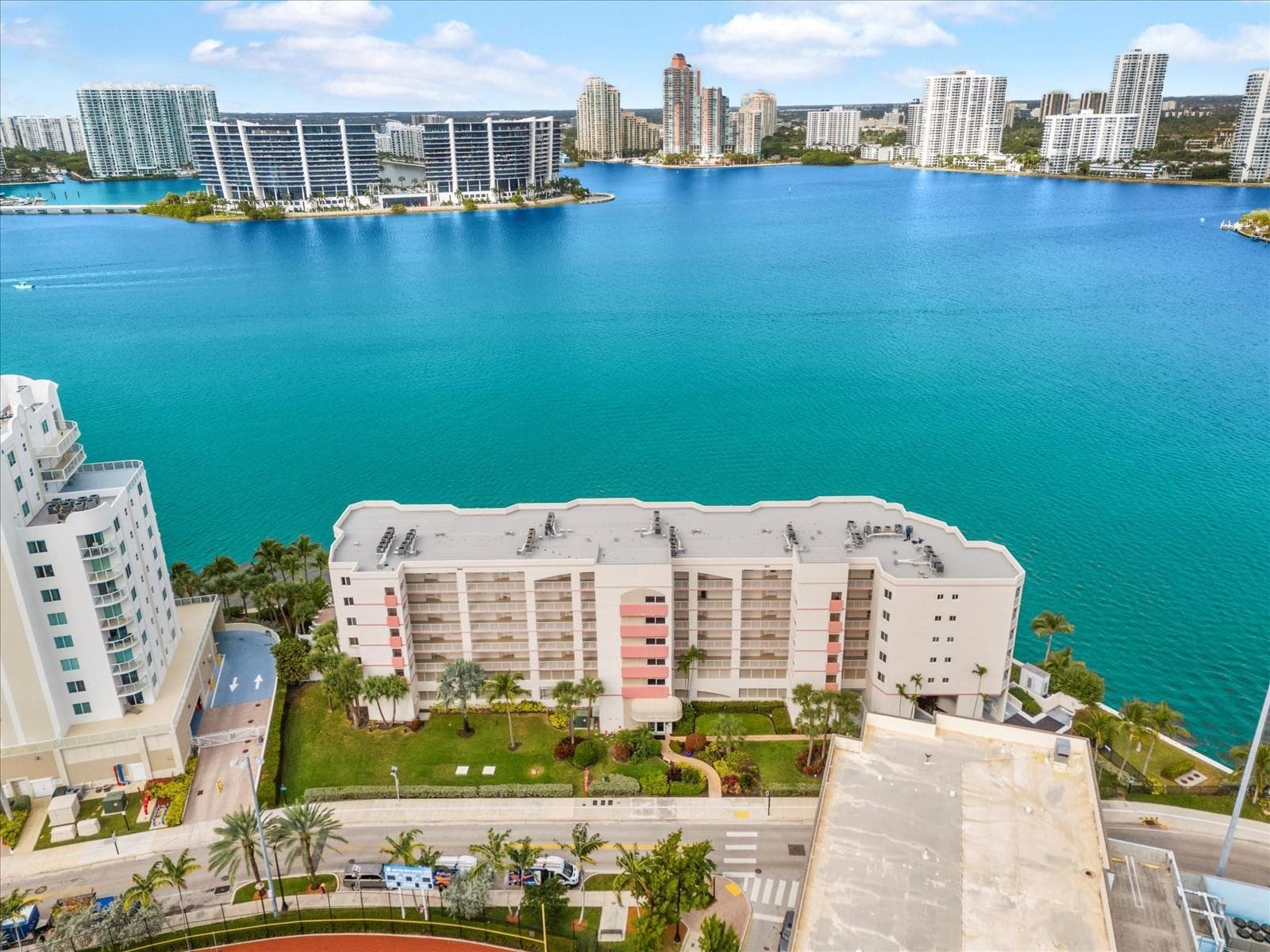 18260 N Bay Road # 304, Sunny Isles Beach, FL 33160 — zdjęcie 2