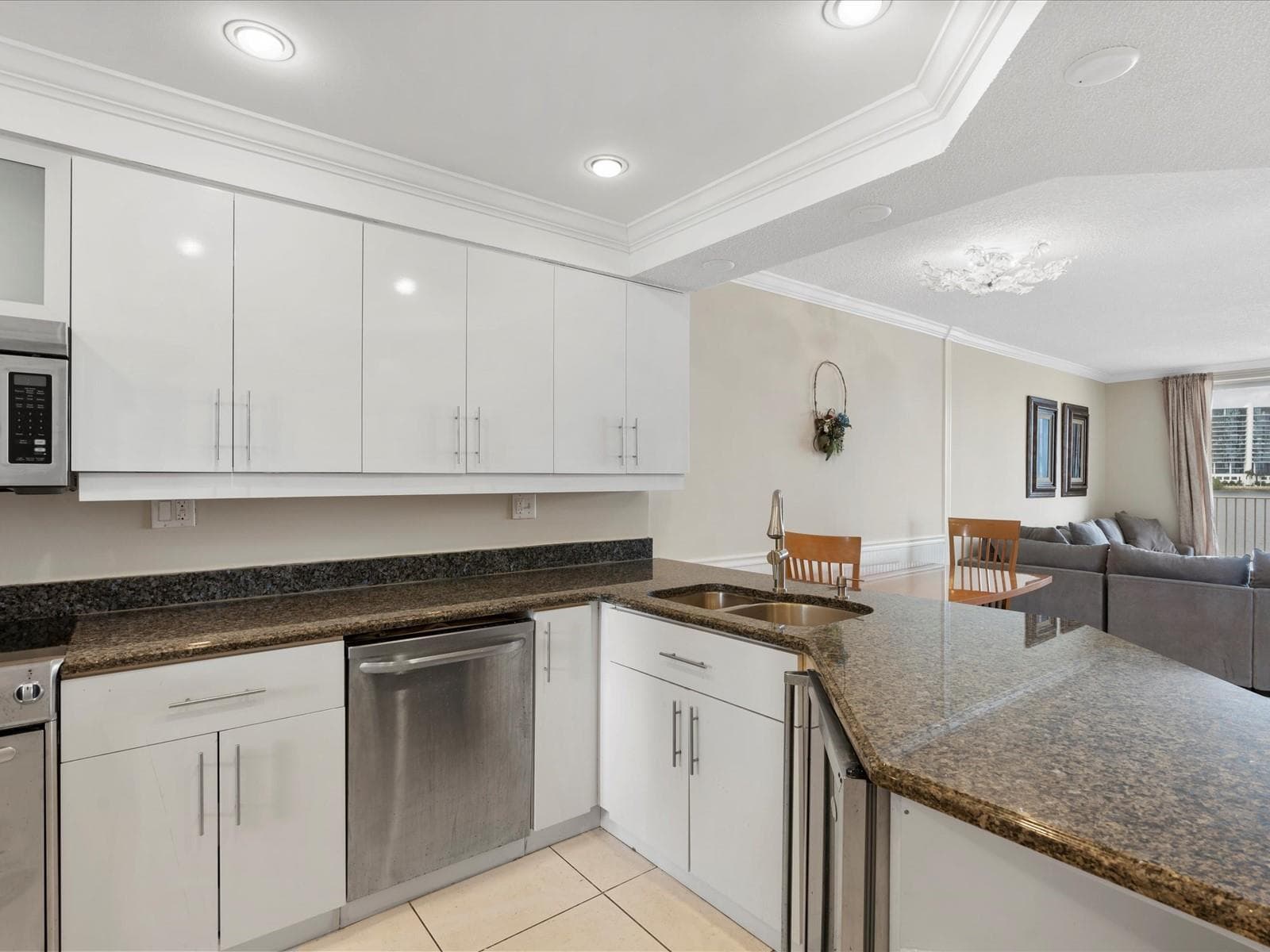 18260 N Bay Road # 304, Sunny Isles Beach, FL 33160 — zdjęcie 3