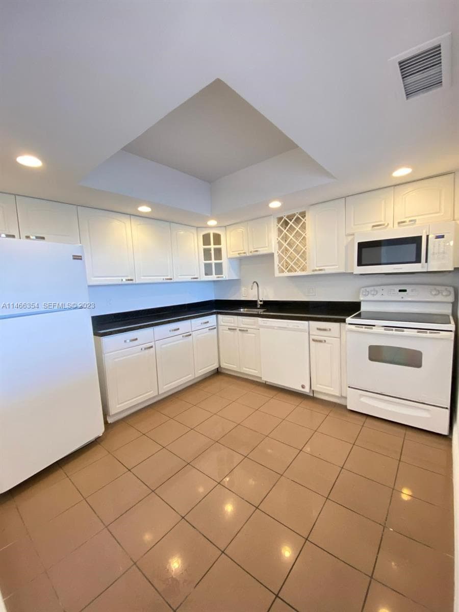 13499 Biscayne Blvd # 1505, North Miami, FL 33181 — zdjęcie 3