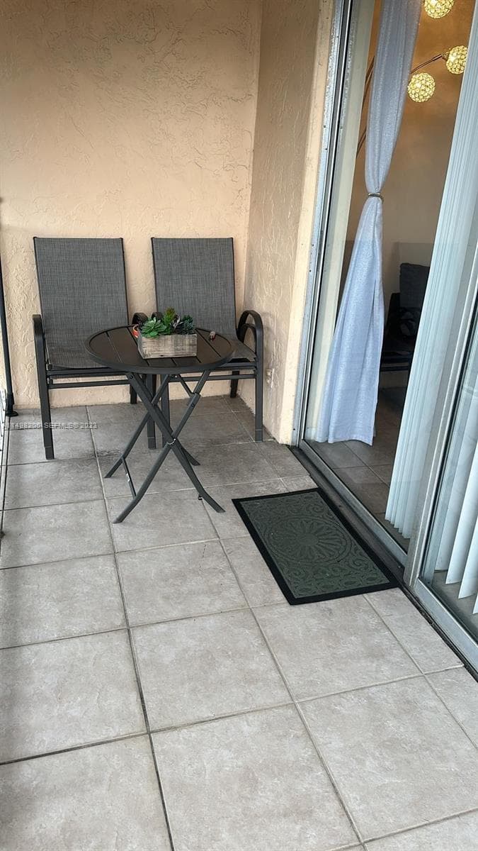 480 Executive Center Dr # 4L, West Palm Beach, FL 33401 — zdjęcie 3