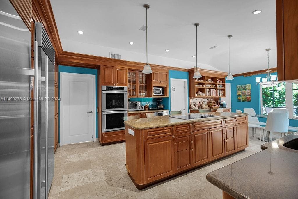61 Camden Ct, Bal Harbour, FL 33154 — zdjęcie 5