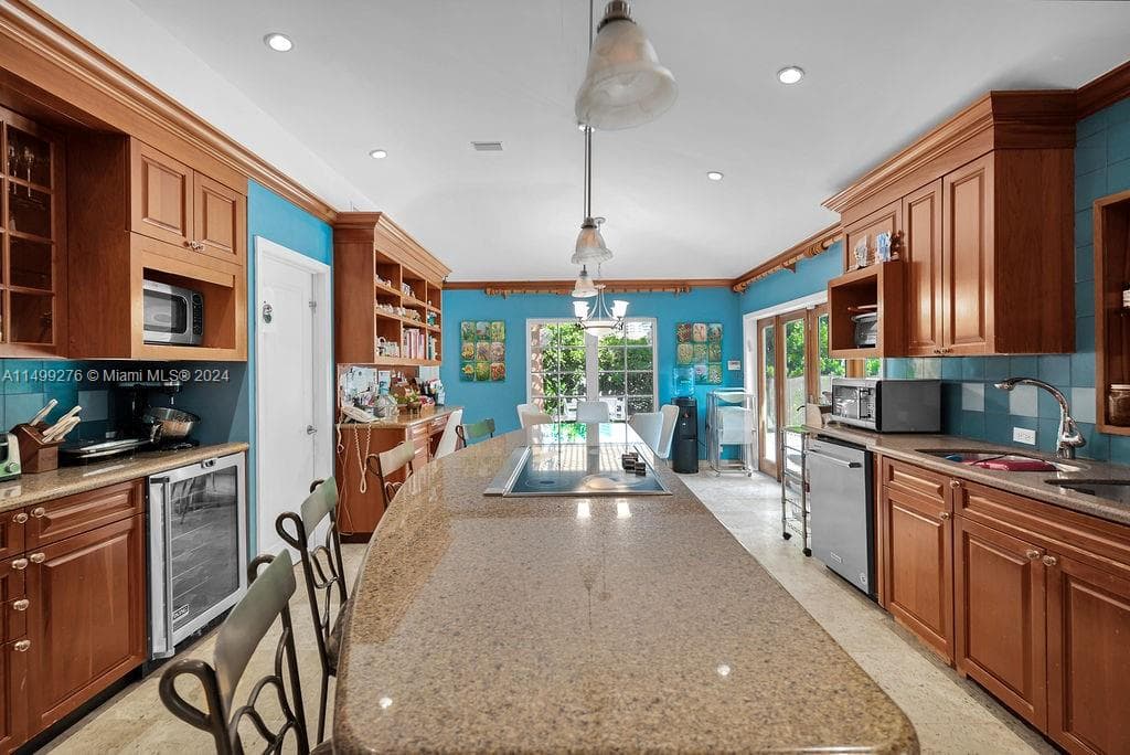 61 Camden Ct, Bal Harbour, FL 33154 — zdjęcie 4