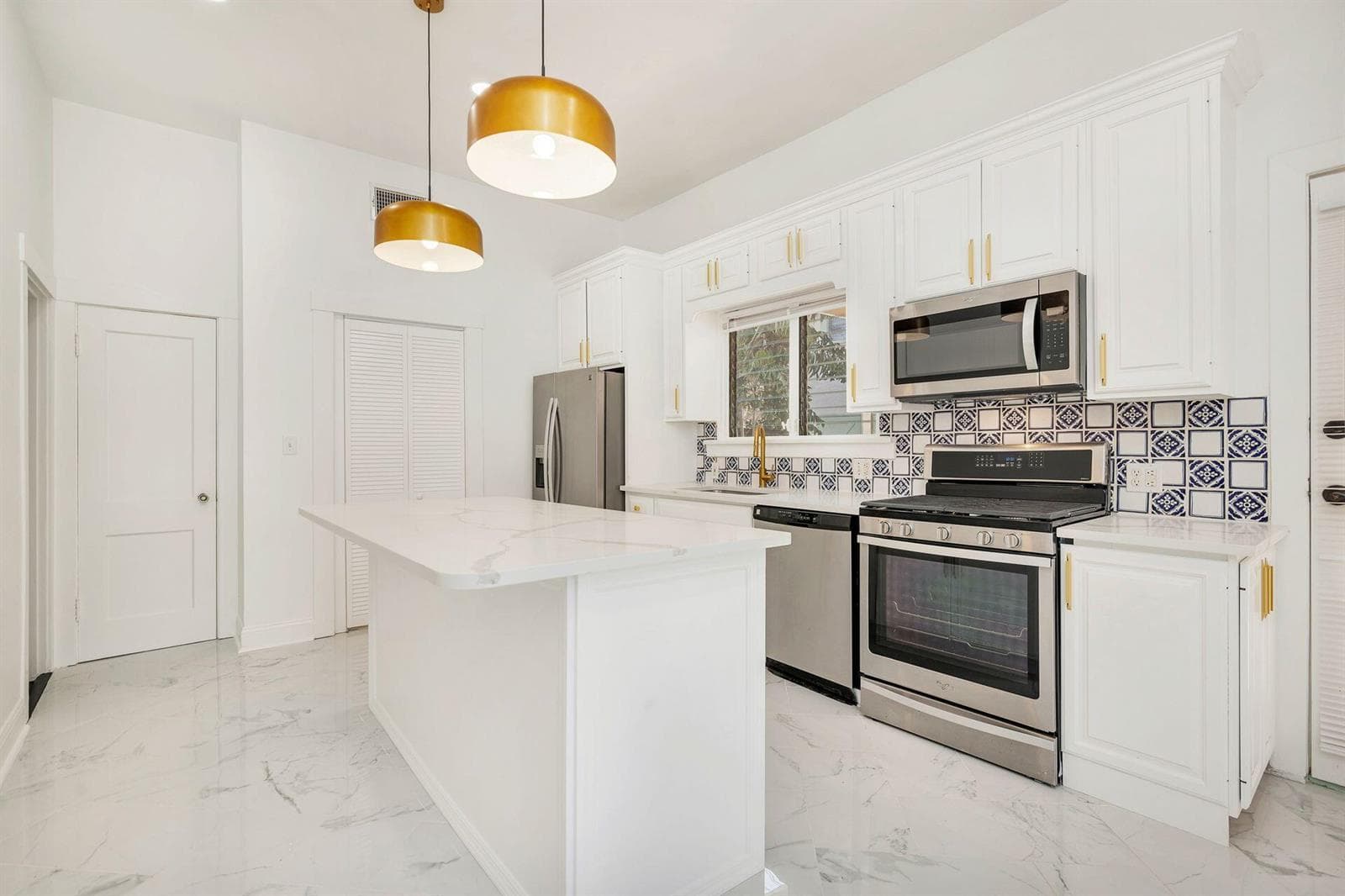 232 Rugby Road, West Palm Beach, FL 33405 — zdjęcie 3