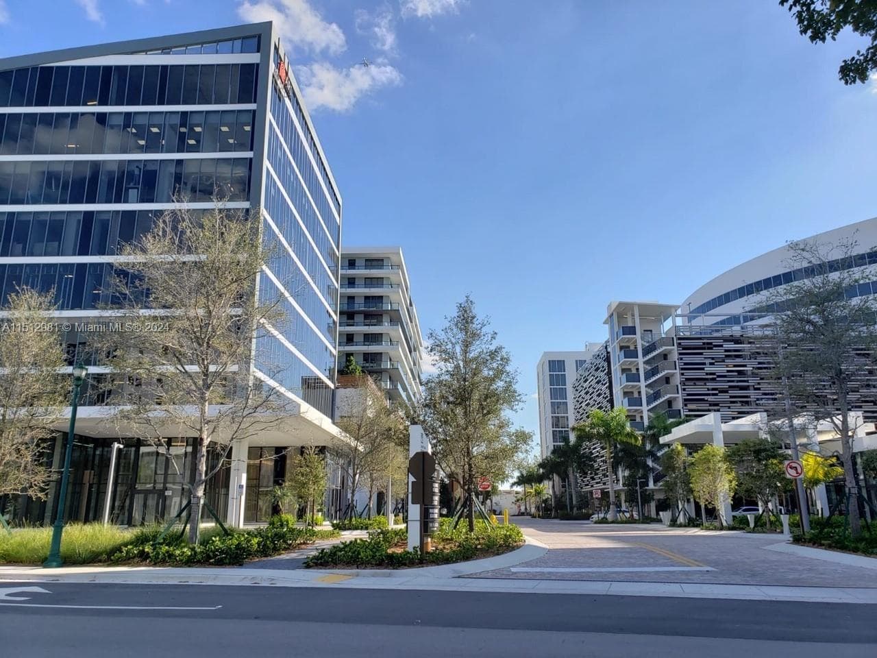 2980 NE 207th Street # 321, Aventura, FL 33180 — zdjęcie 2