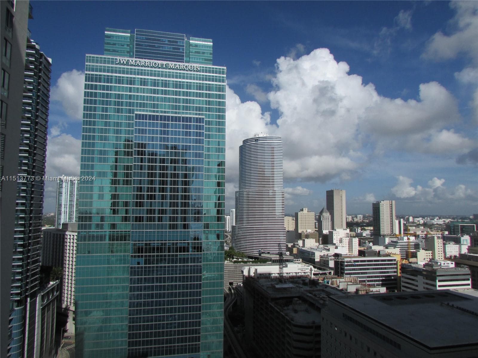 300 S Biscayne Blvd # T-2709, Miami, FL 33131 — zdjęcie 2