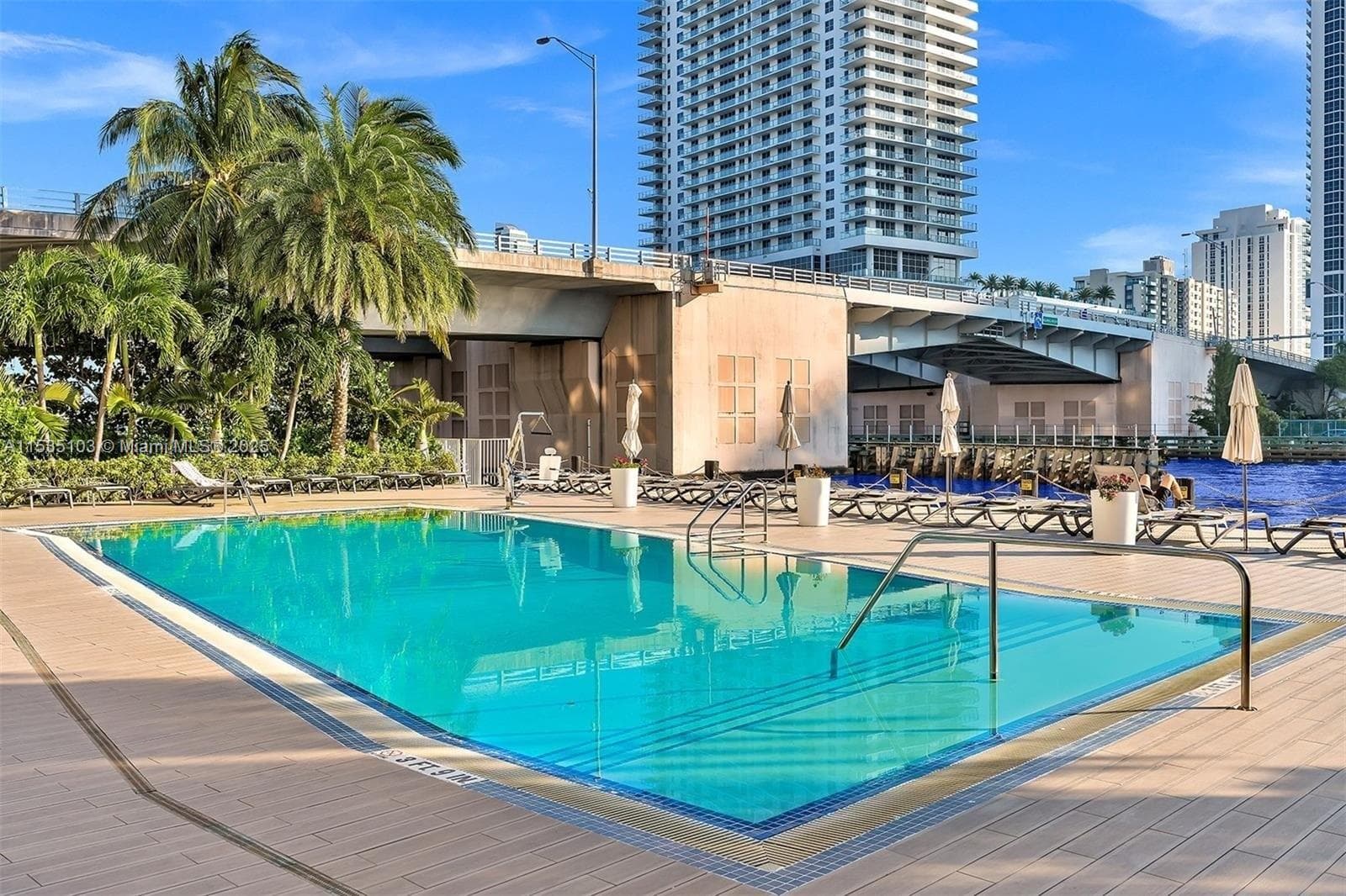 2600 E Hallandale Beach Blvd # T3107, Hallandale Beach, FL 33009 — zdjęcie 2