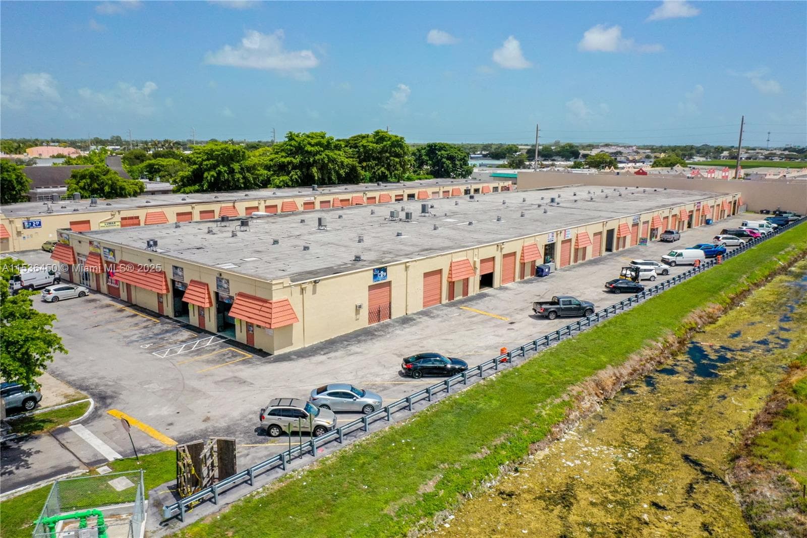 10890 QUAIL ROOST DR, Miami, FL 33157 — zdjęcie 4
