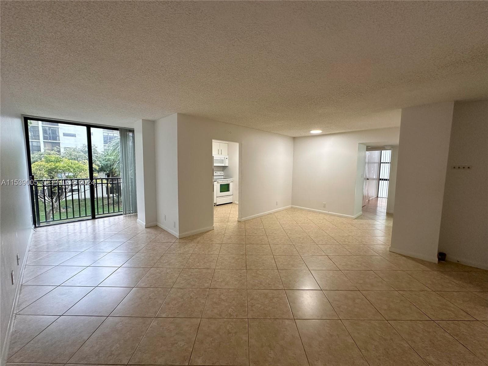 17021 N Bay Rd # 320-4, Sunny Isles Beach, FL 33160 — zdjęcie 4