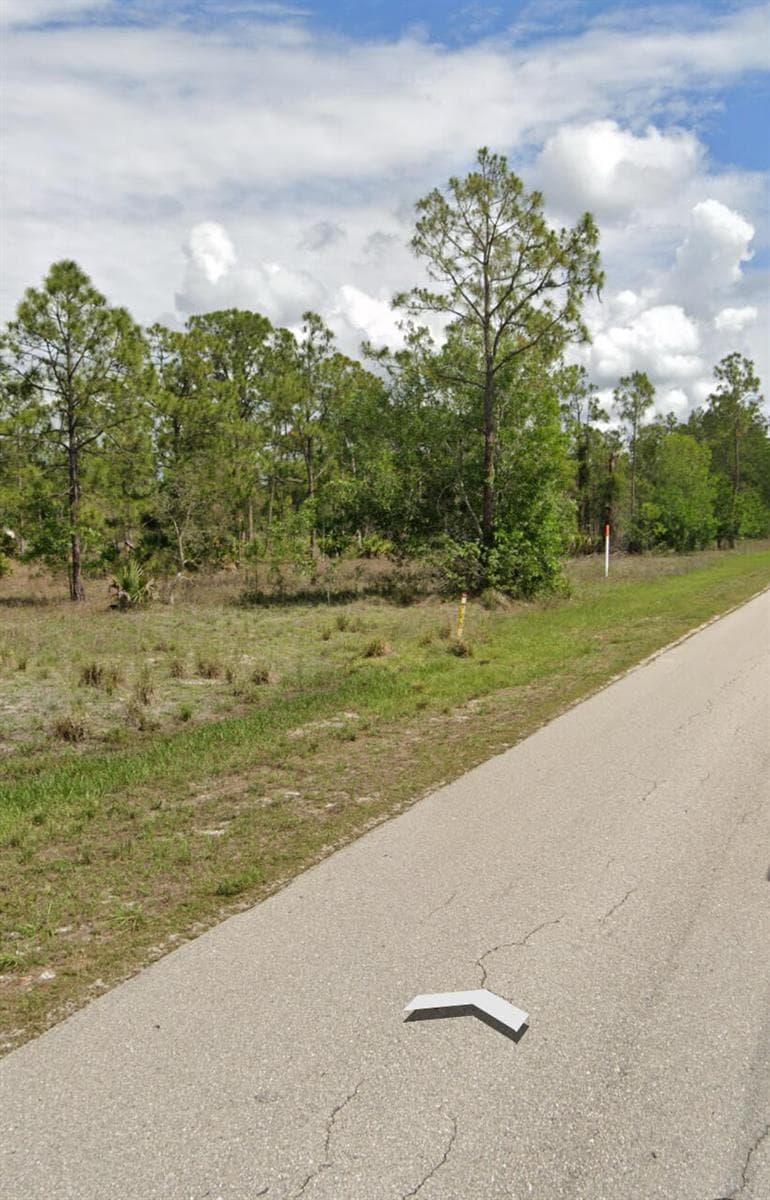 109 Moore Avenue, Lehigh Acres, FL 33936 — zdjęcie 4