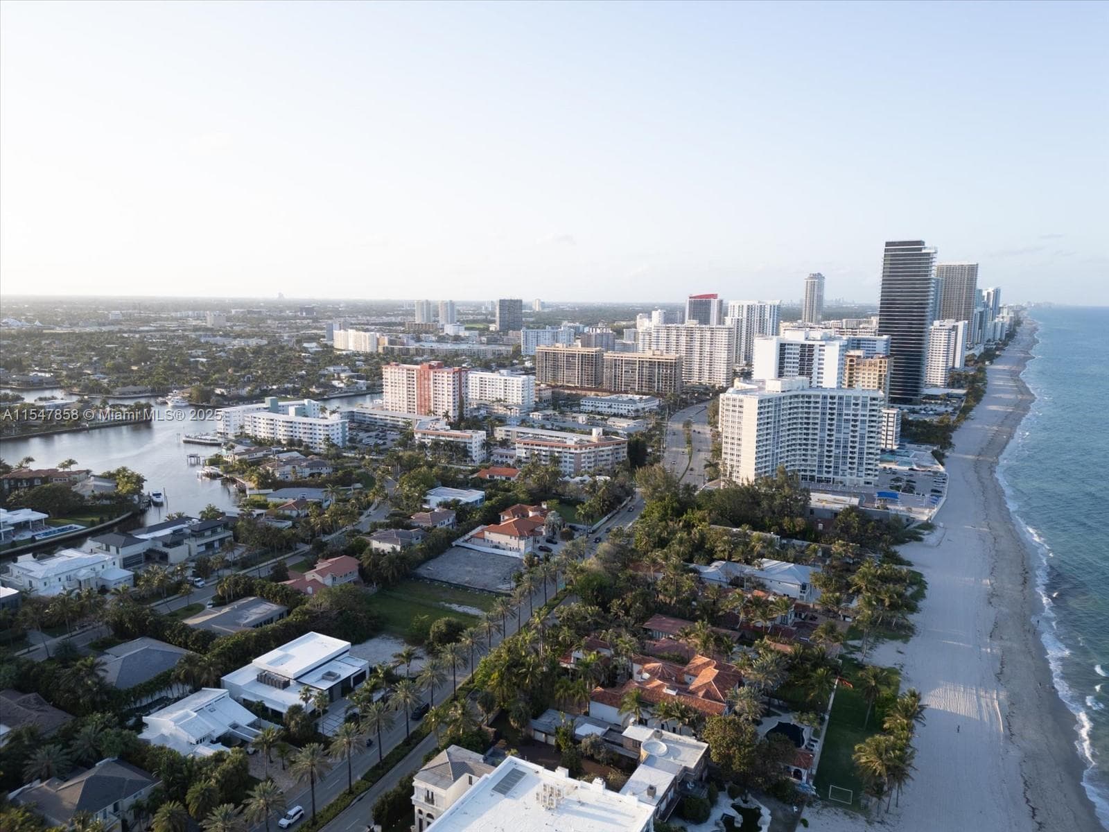 624 Ocean Blvd, Golden Beach, FL 33160 — zdjęcie 4