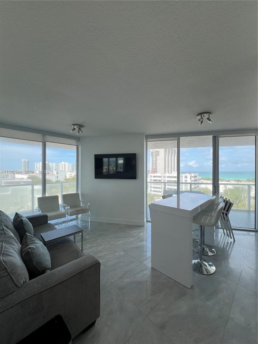 6700 Indian Creek Dr # 701, Miami Beach, FL 33141 — zdjęcie 2