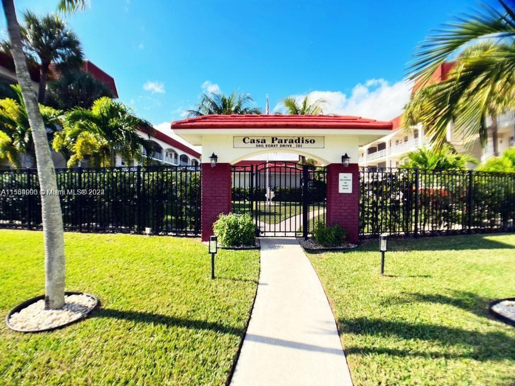 580 Egret Dr # 302, Hallandale Beach, FL 33009