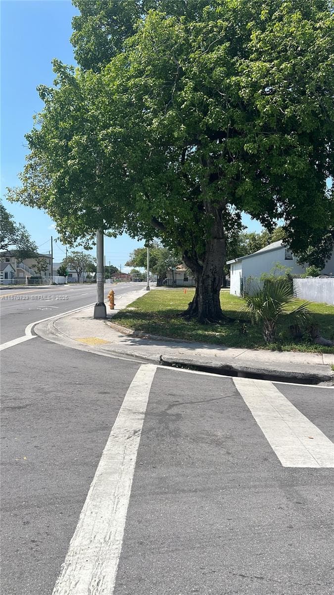 6928 NW 17th Ave, Miami, FL 33147 — zdjęcie 2