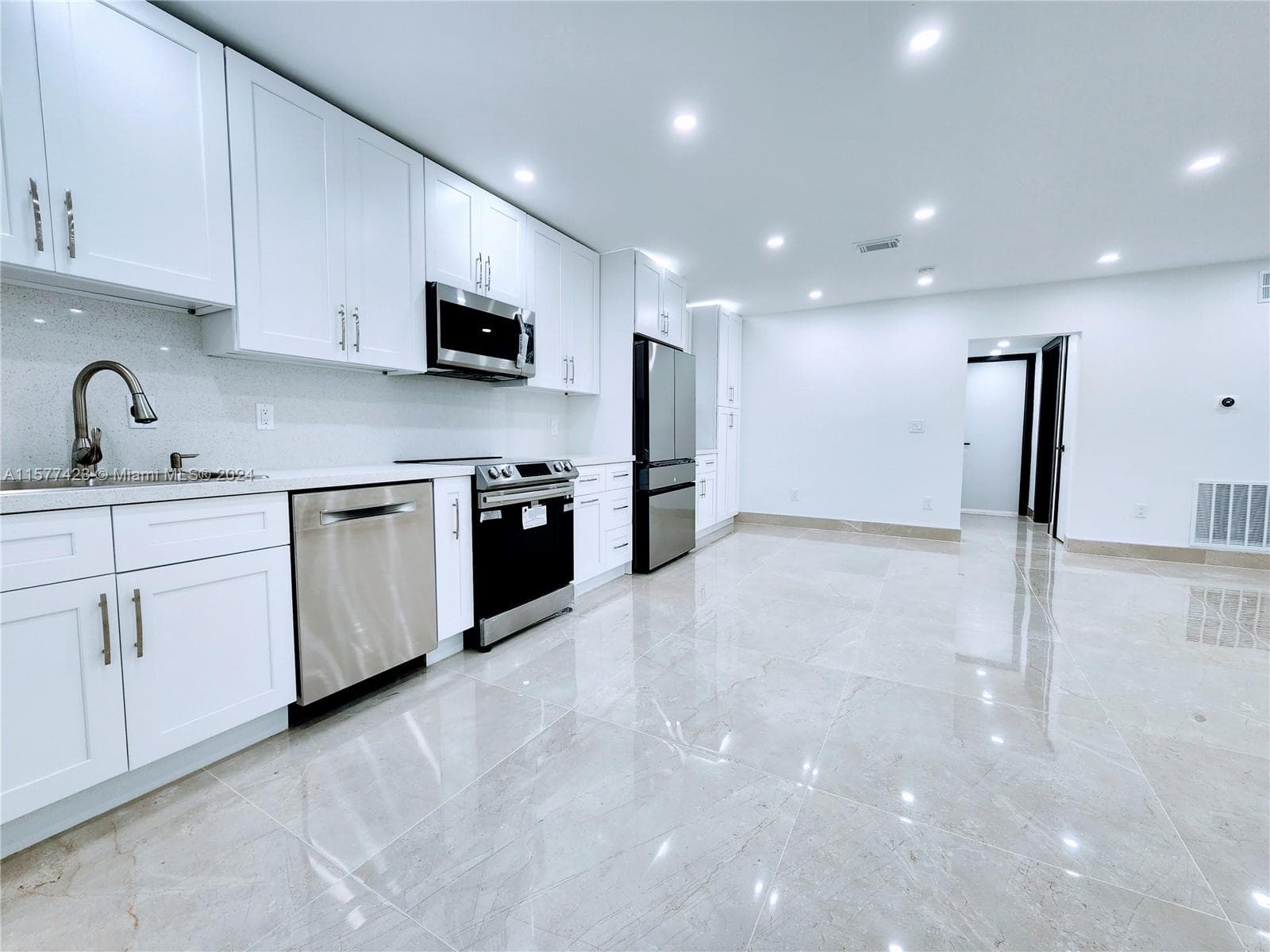 11930 NE 19th Dr # 3, North Miami, FL 33181