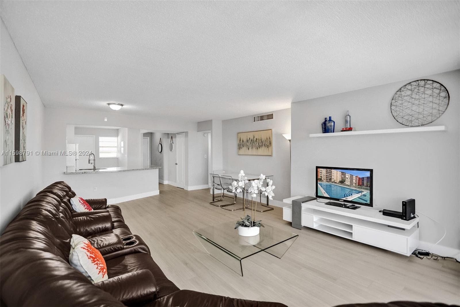 1770 NE 191st St # 716-1, Miami, FL 33179 — zdjęcie 5