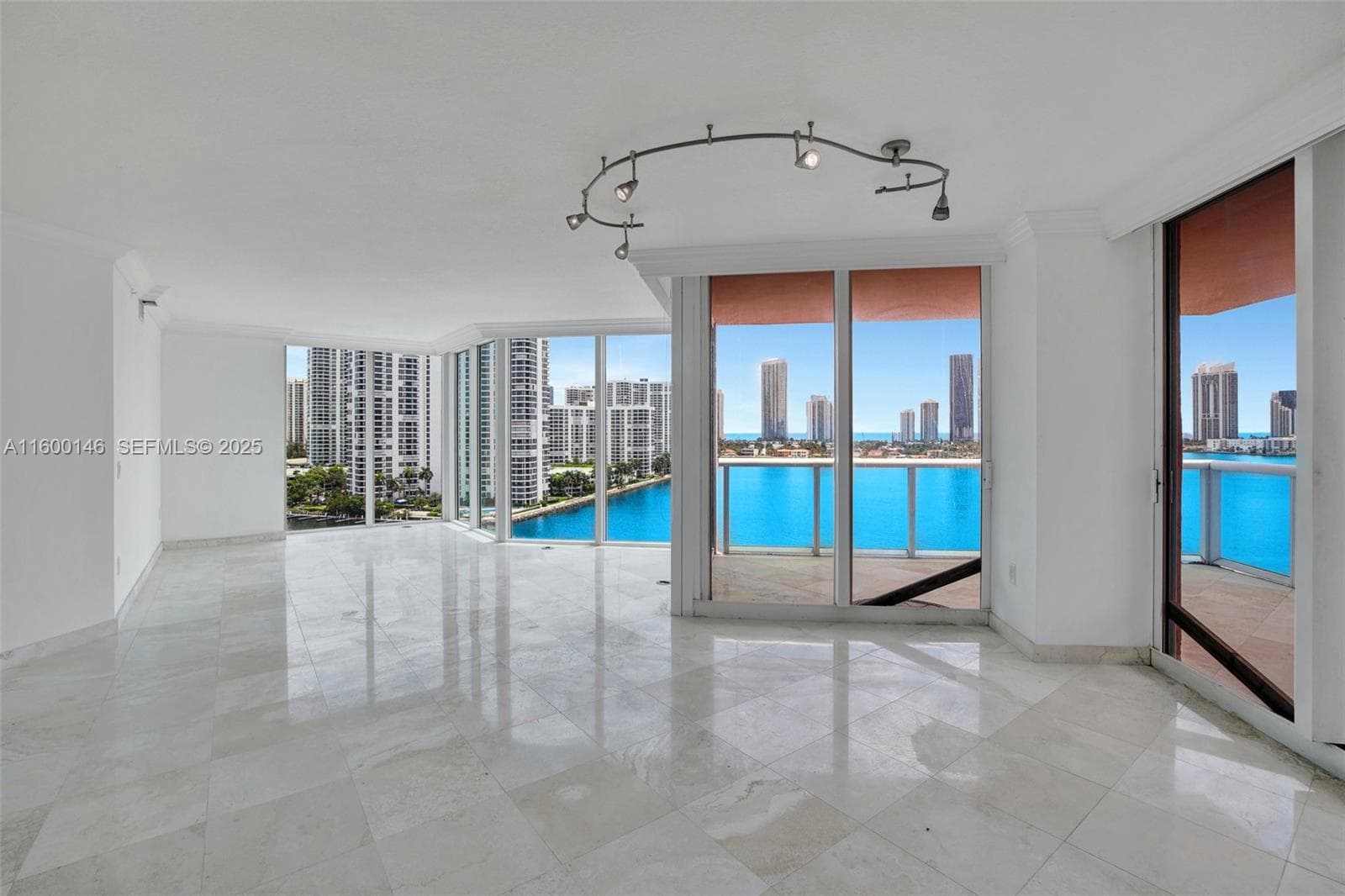 3370 Hidden Bay Dr # 1208, Aventura, FL 33180 — zdjęcie 4