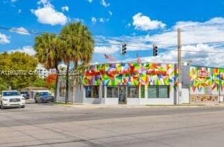400 E 41st St, Hialeah, FL 33013 — zdjęcie 2