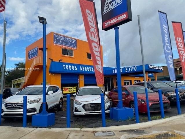 4010 E 8th Ave, Hialeah, FL 33013 — zdjęcie 2