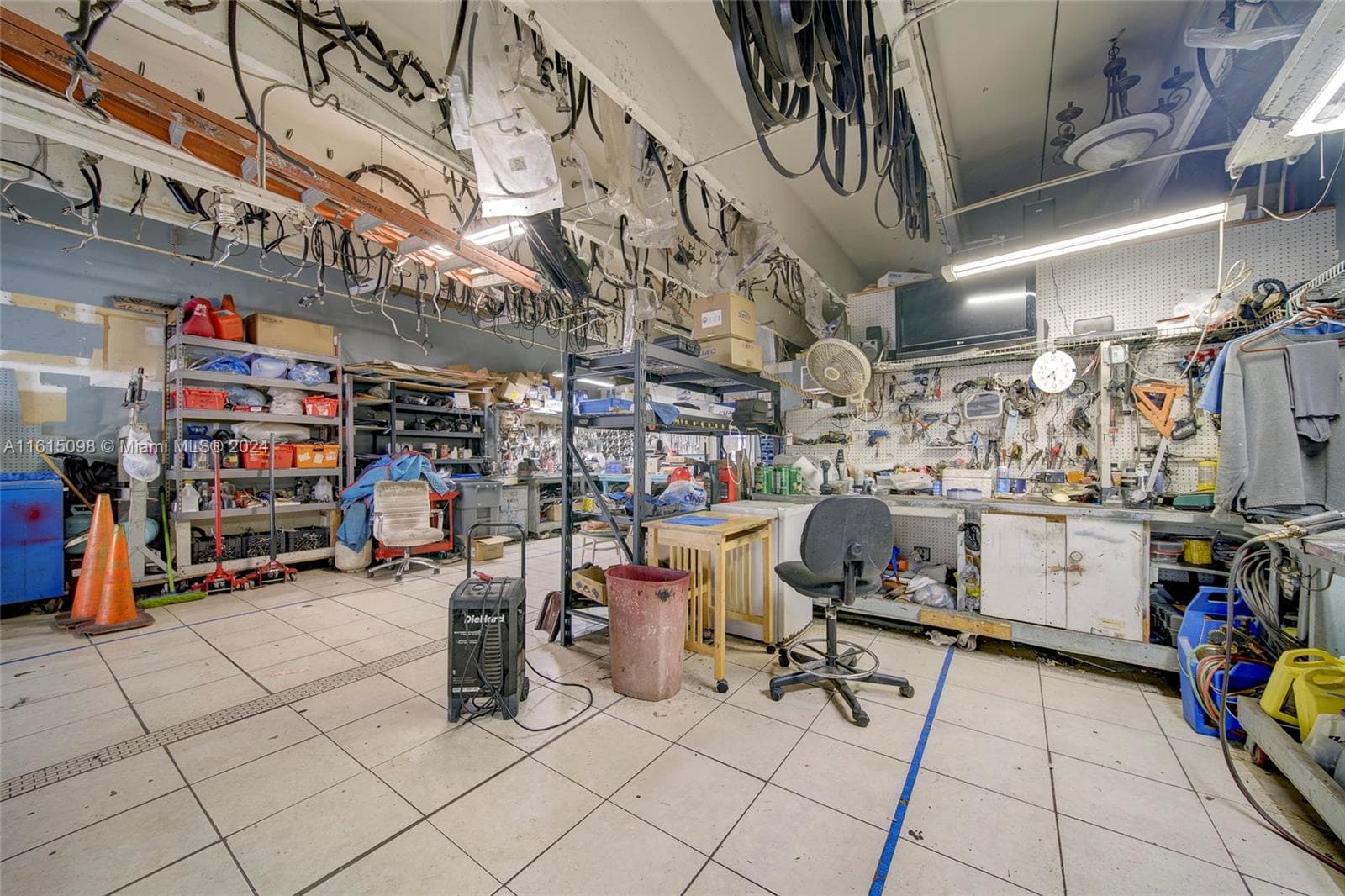 Established Automotive AC Repair Business in Miami, Miami, FL 33174 — zdjęcie 3