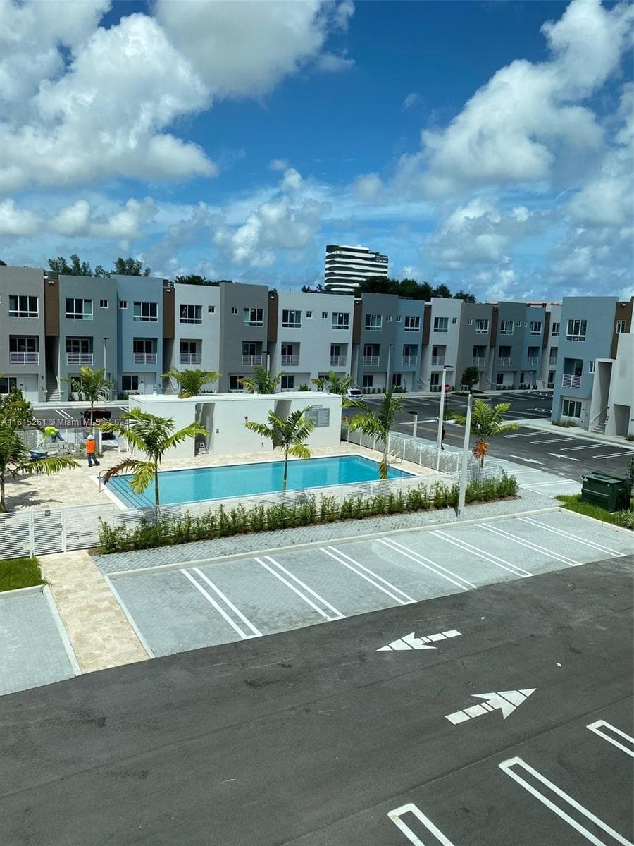 2505 NE 193rd St # 4207, Miami, FL 33180