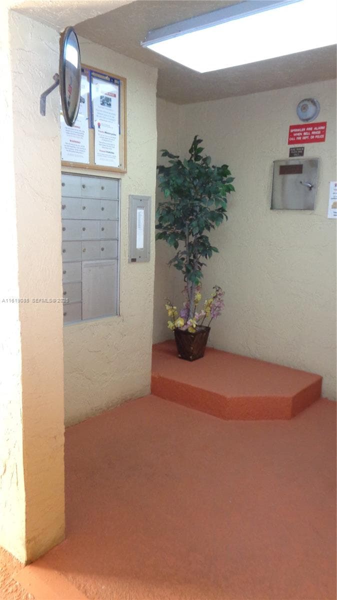 6085 N Sabal Palm Blvd # 204, Tamarac, FL 33319 — zdjęcie 2