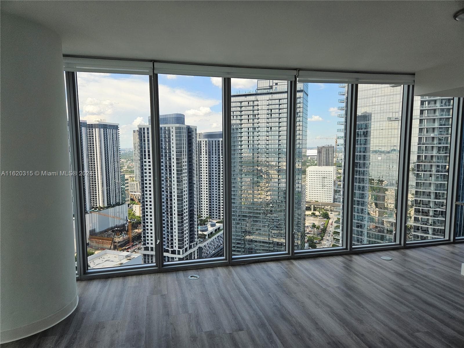 888 Biscayne Blvd # 4001, Miami, FL 33132 — zdjęcie 3