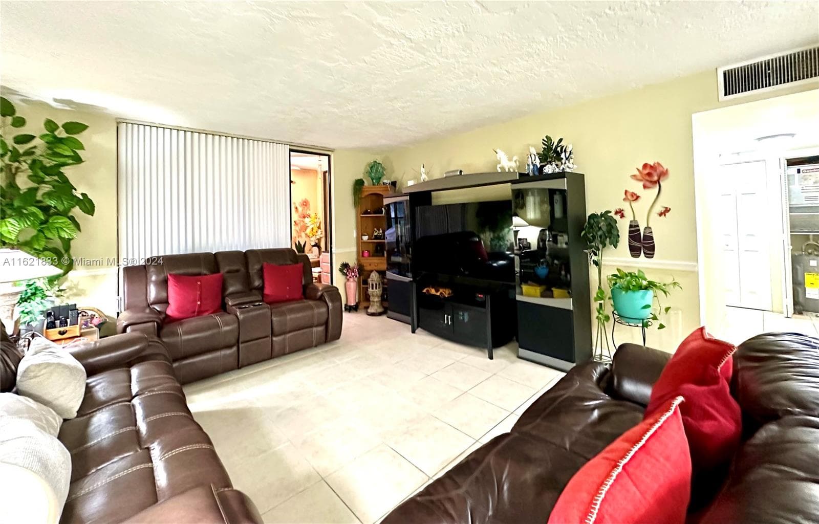 2831 Somerset Dr # 206, Lauderdale Lakes, FL 33311 — zdjęcie 2