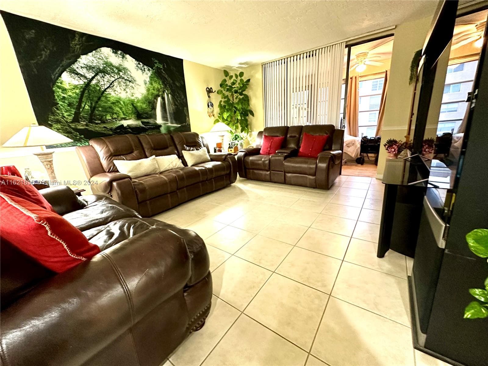 2831 Somerset Dr # 206, Lauderdale Lakes, FL 33311 — zdjęcie 3