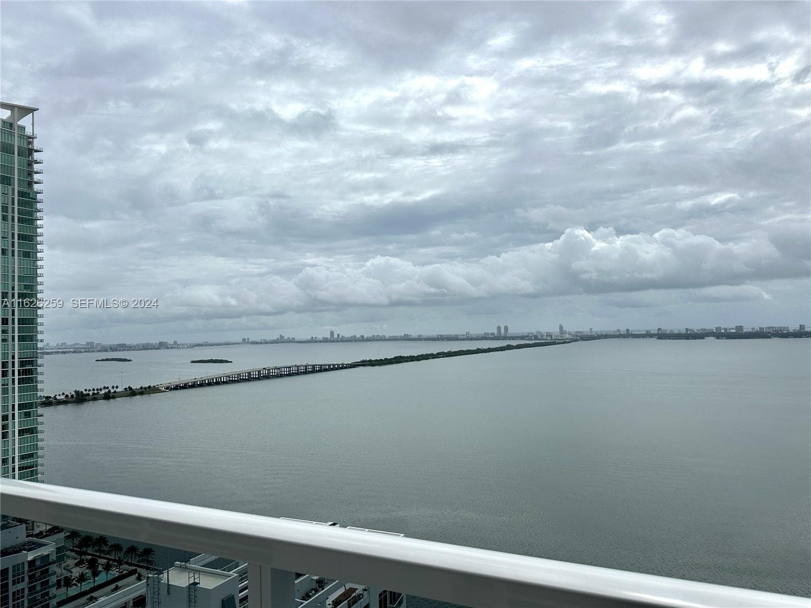 600 NE 27th St # 2302, Miami, FL 33137 — zdjęcie 4