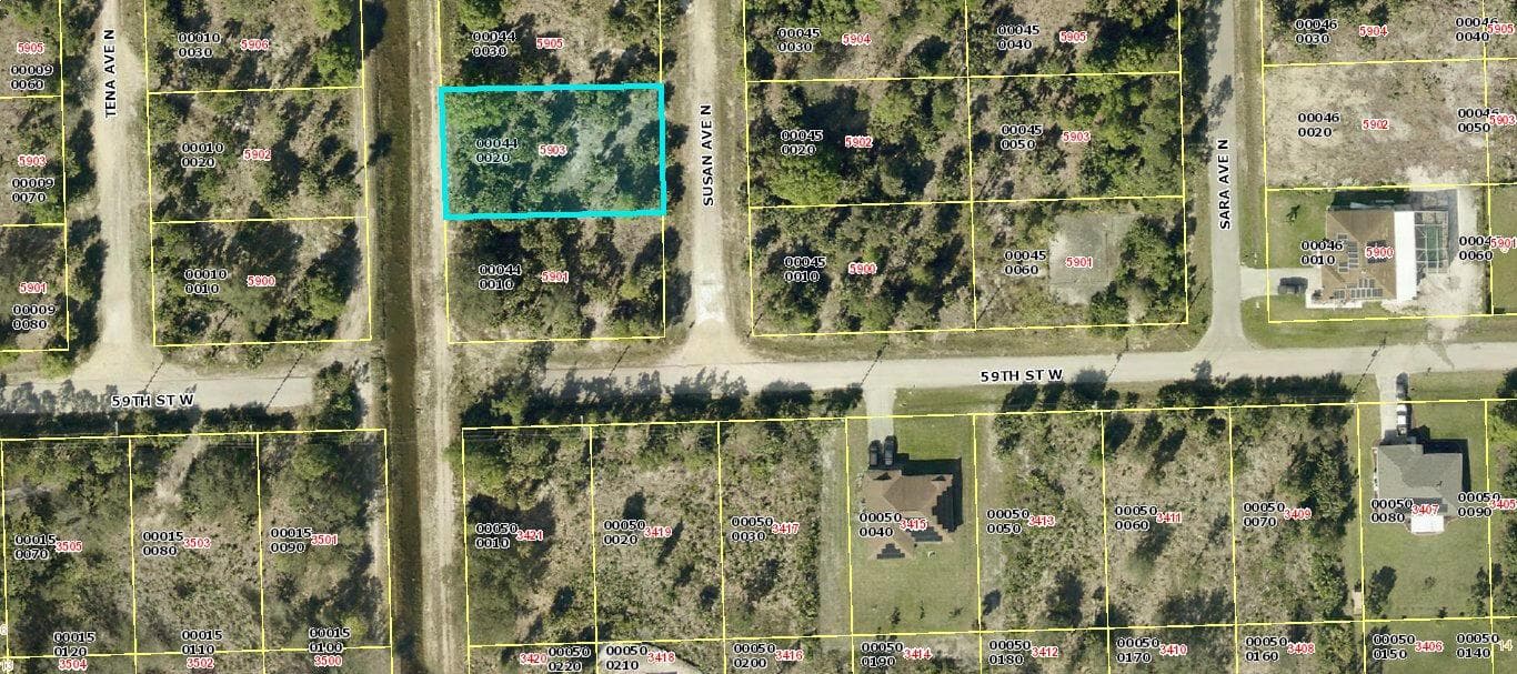 5903 Susan Avenue N, Lehigh Acres, FL 33971 — zdjęcie 3