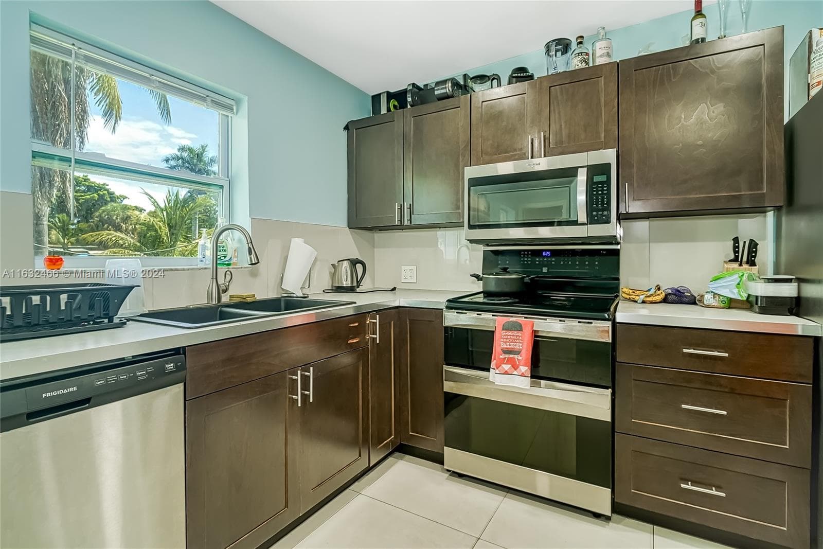 216 SW 6th St, Hallandale Beach, FL 33009 — zdjęcie 4