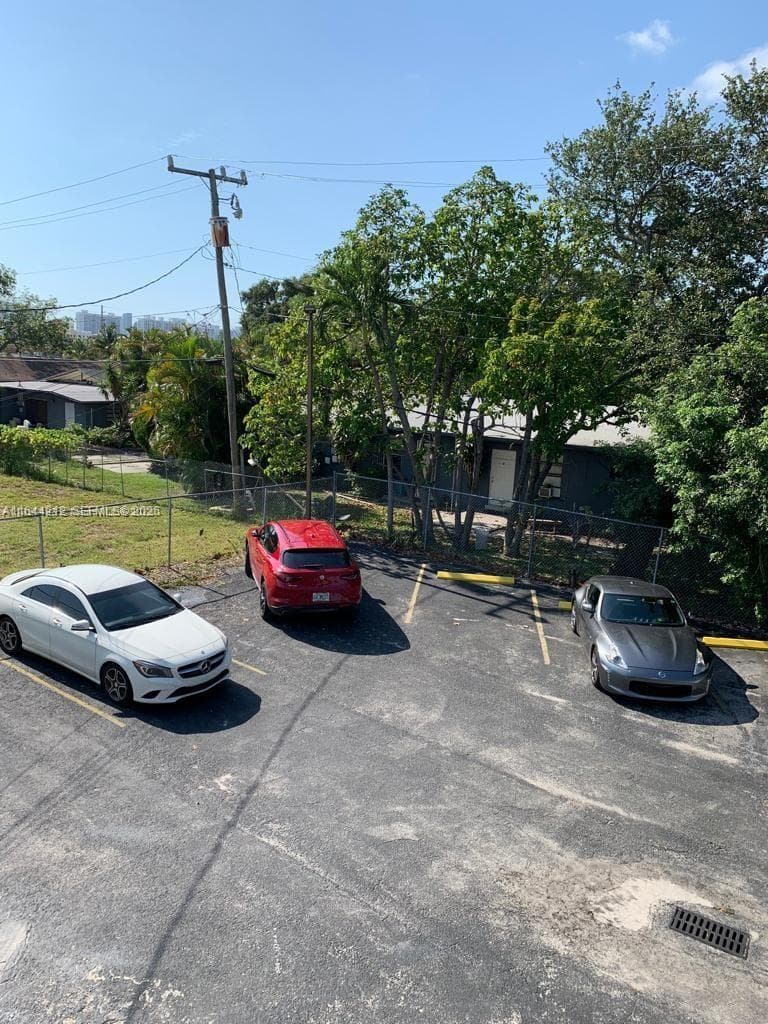 2500 NE 192nd St, Miami, FL 33180 — zdjęcie 5