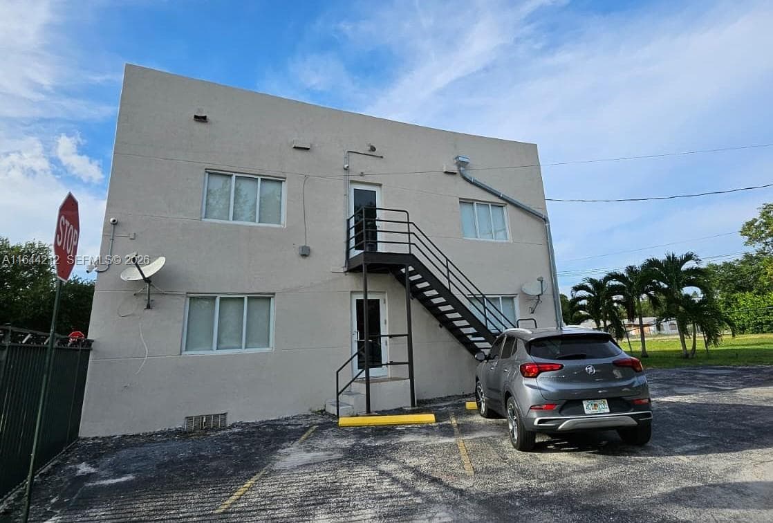 2500 NE 192nd St, Miami, FL 33180 — zdjęcie 4