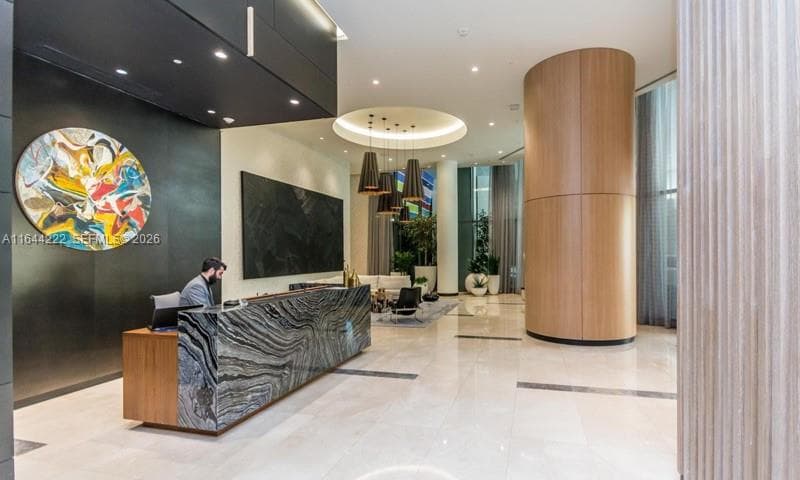 45 SW 9th St # 1005, Miami, FL 33130 — zdjęcie 5