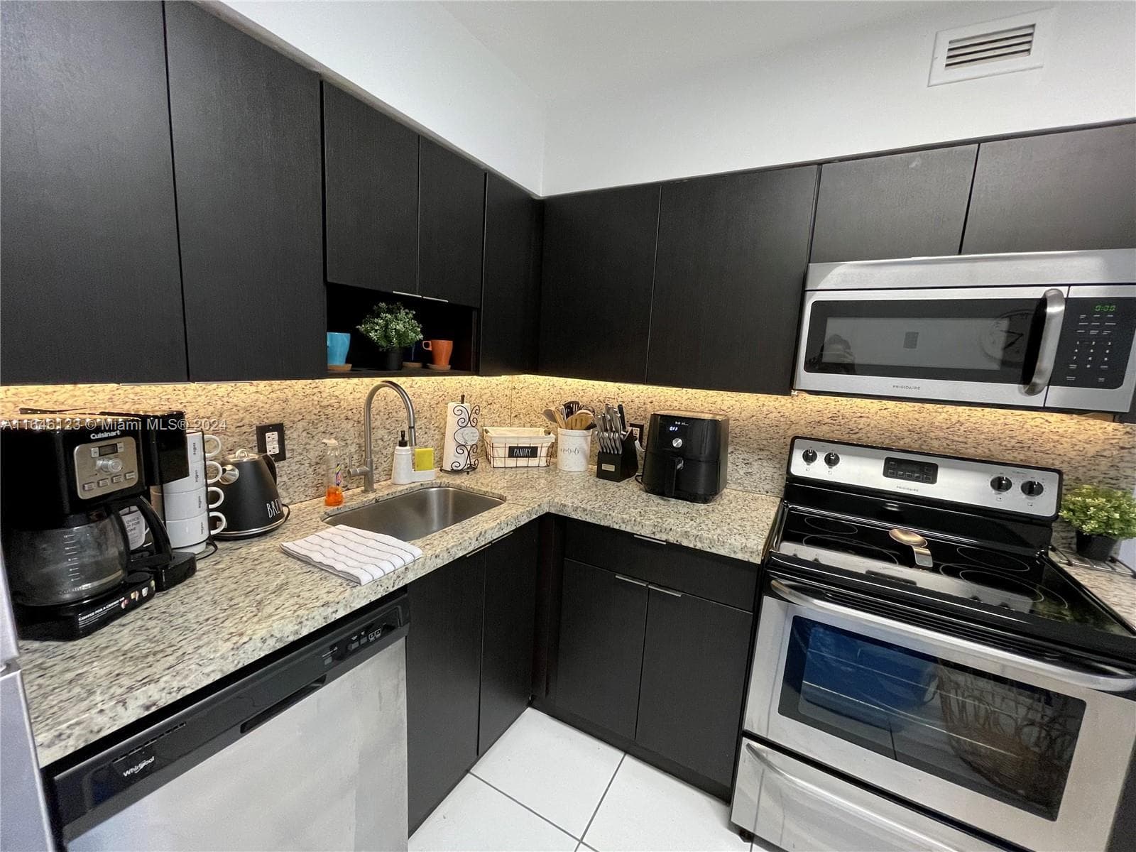 5151 Collins Ave # 629, Miami Beach, FL 33140 — zdjęcie 4