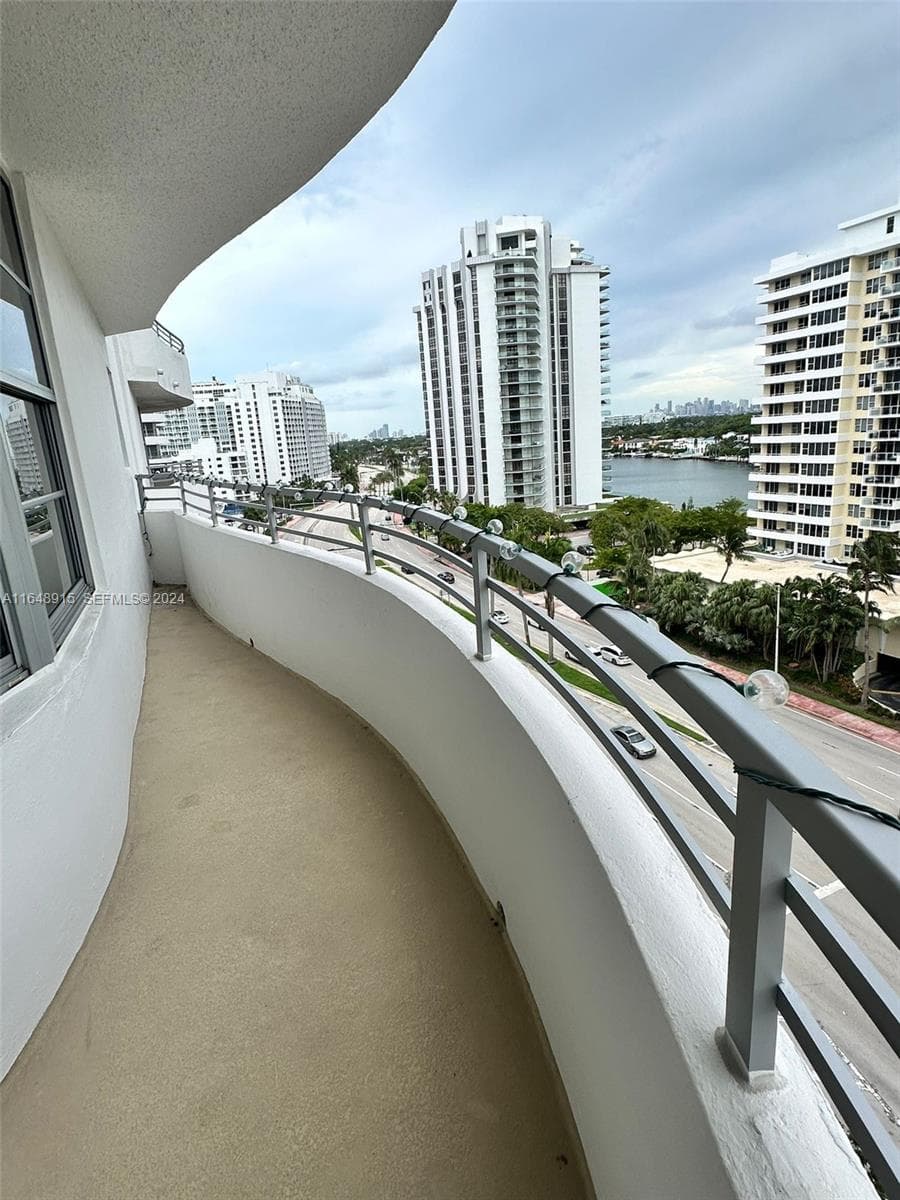5555 Collins Ave # 10B, Miami Beach, FL 33140 — zdjęcie 4