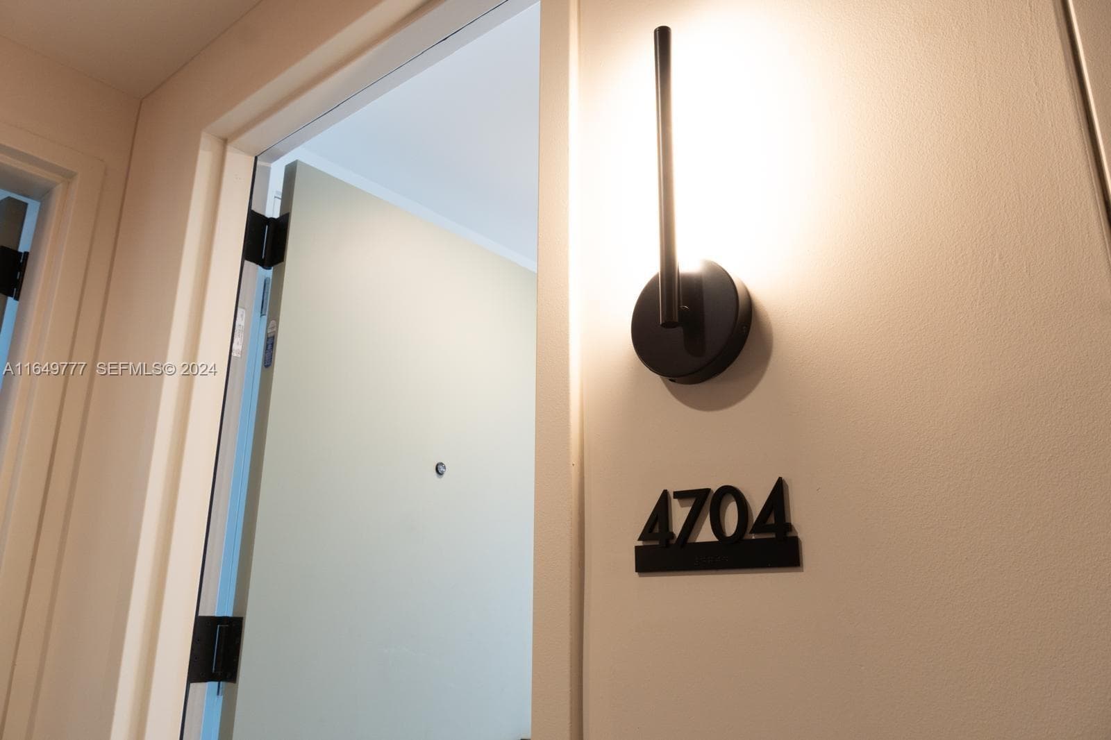 601 NE 1 Ave # 4704, Miami, FL 33132 — zdjęcie 2